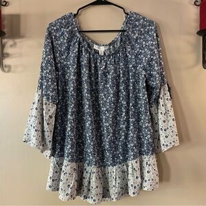 NWT Floral & Vine Blue/White Flowy Ruffle Boho Top Size Medium